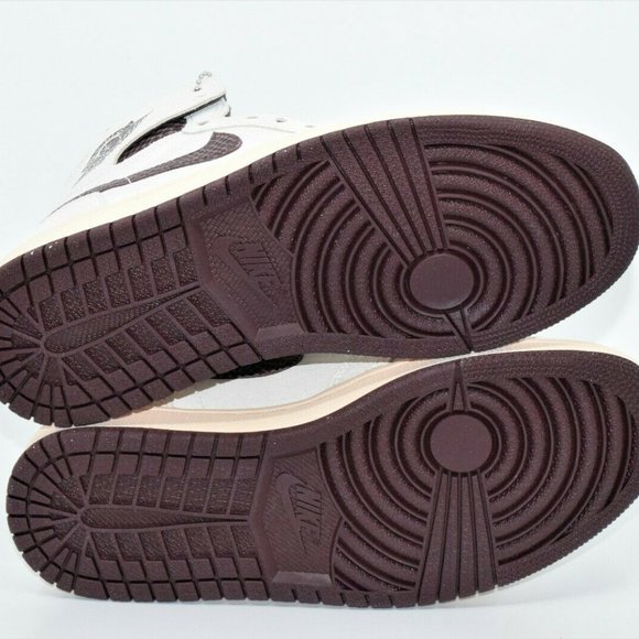 Nike Air Jordan 1 Retro High OG x A Ma Maniere DO7097-100 Size 7.5 - Picture 11 of 11